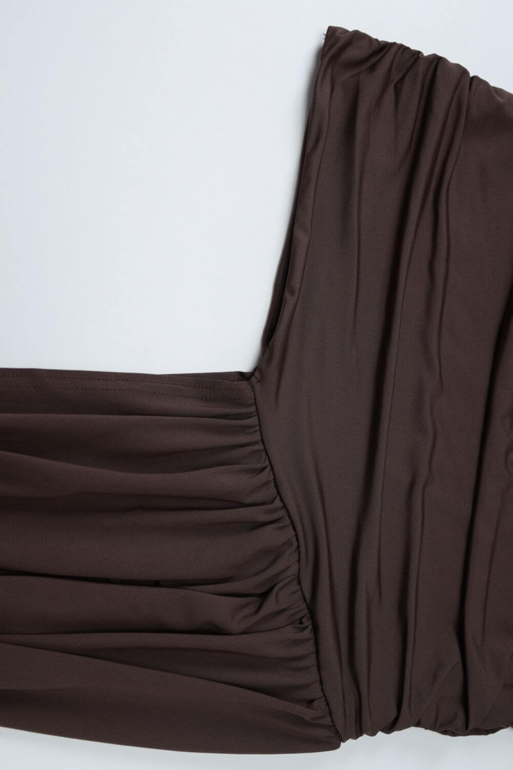 Vestido Corto Asimétrico