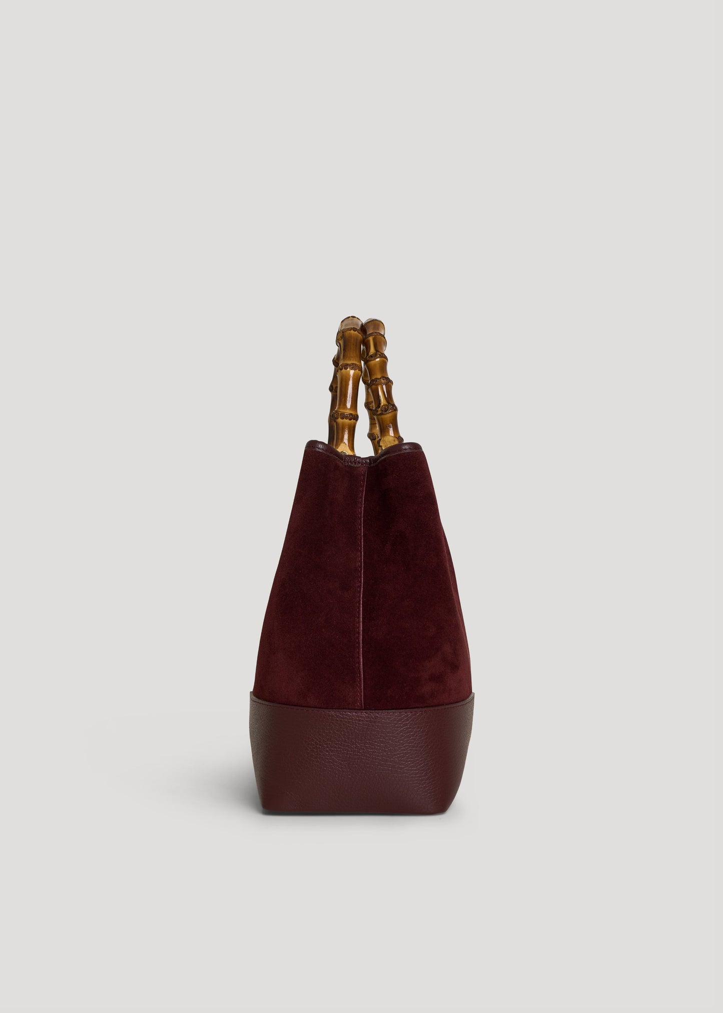 BOLSO DE ANTE CON ASA DE BAMBÚ