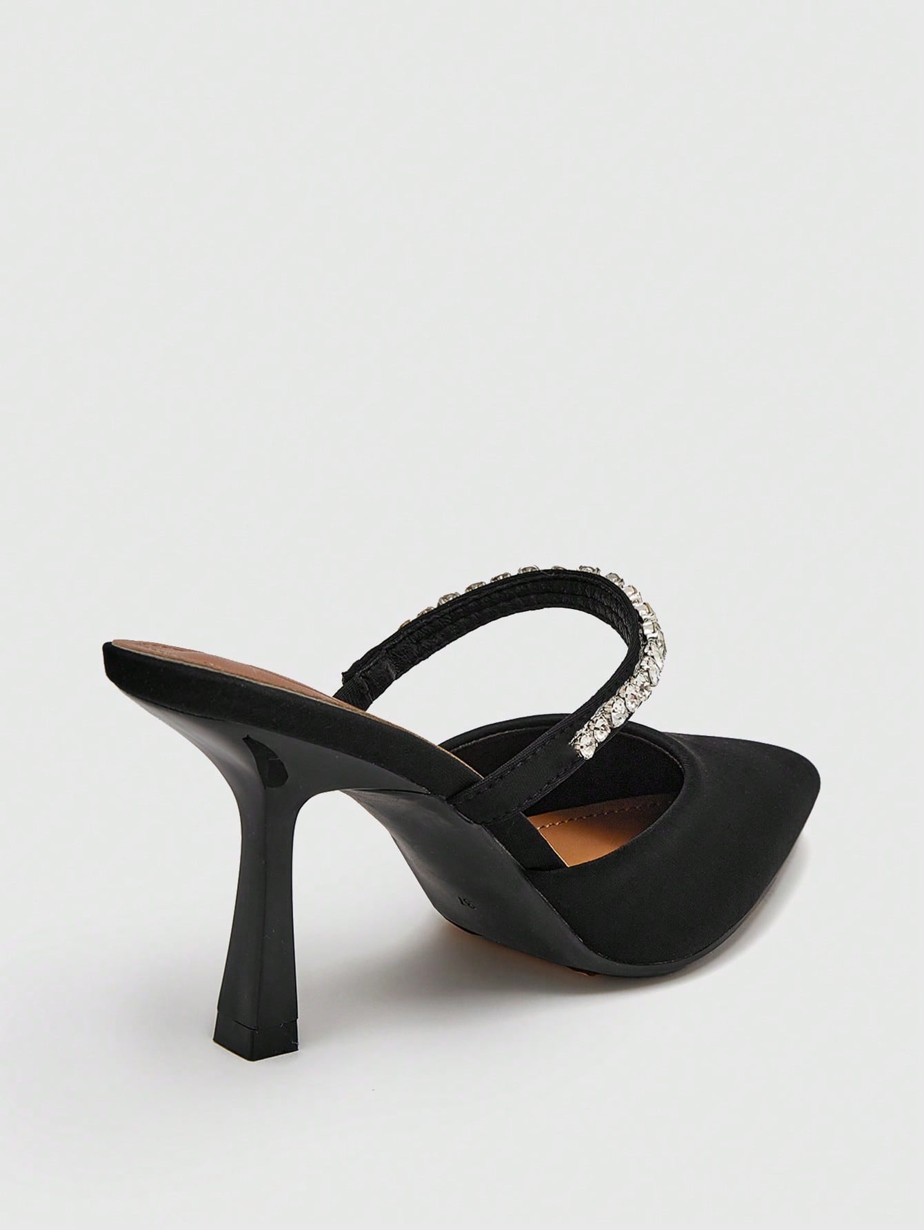 Tacones con Strass y Tacón Pirámide
