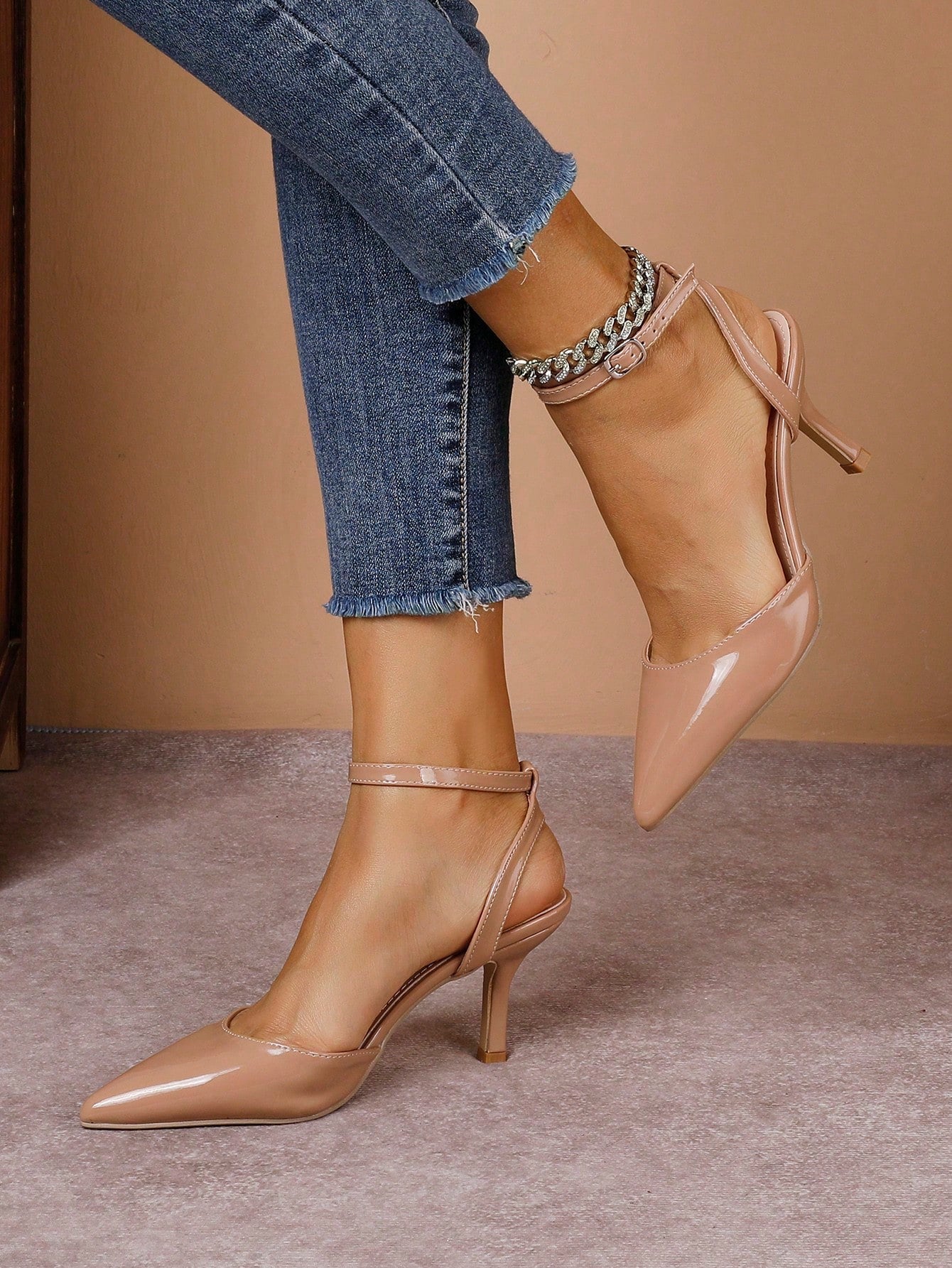 Zapatos de Punta con Tacón de Aguja