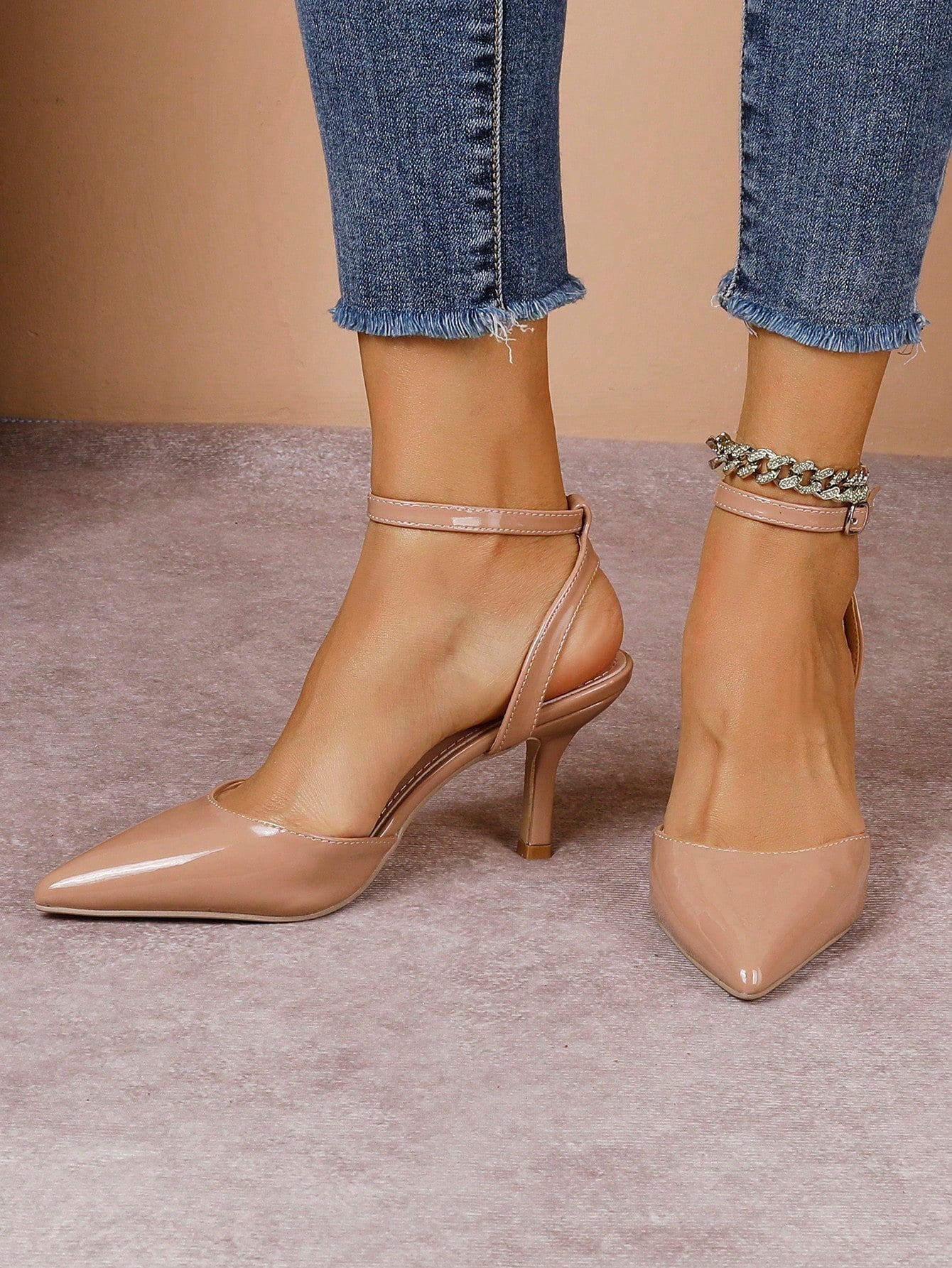 Zapatos de Punta con Tacón de Aguja