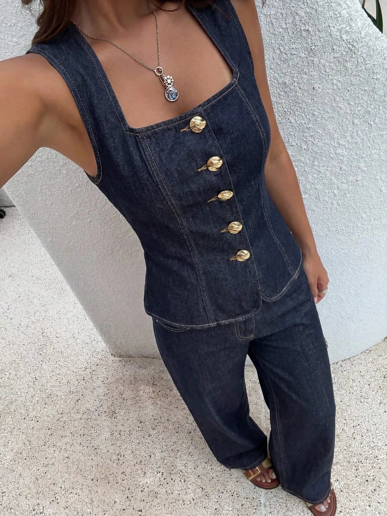 Conjunto Vaquero con Botones Dorados