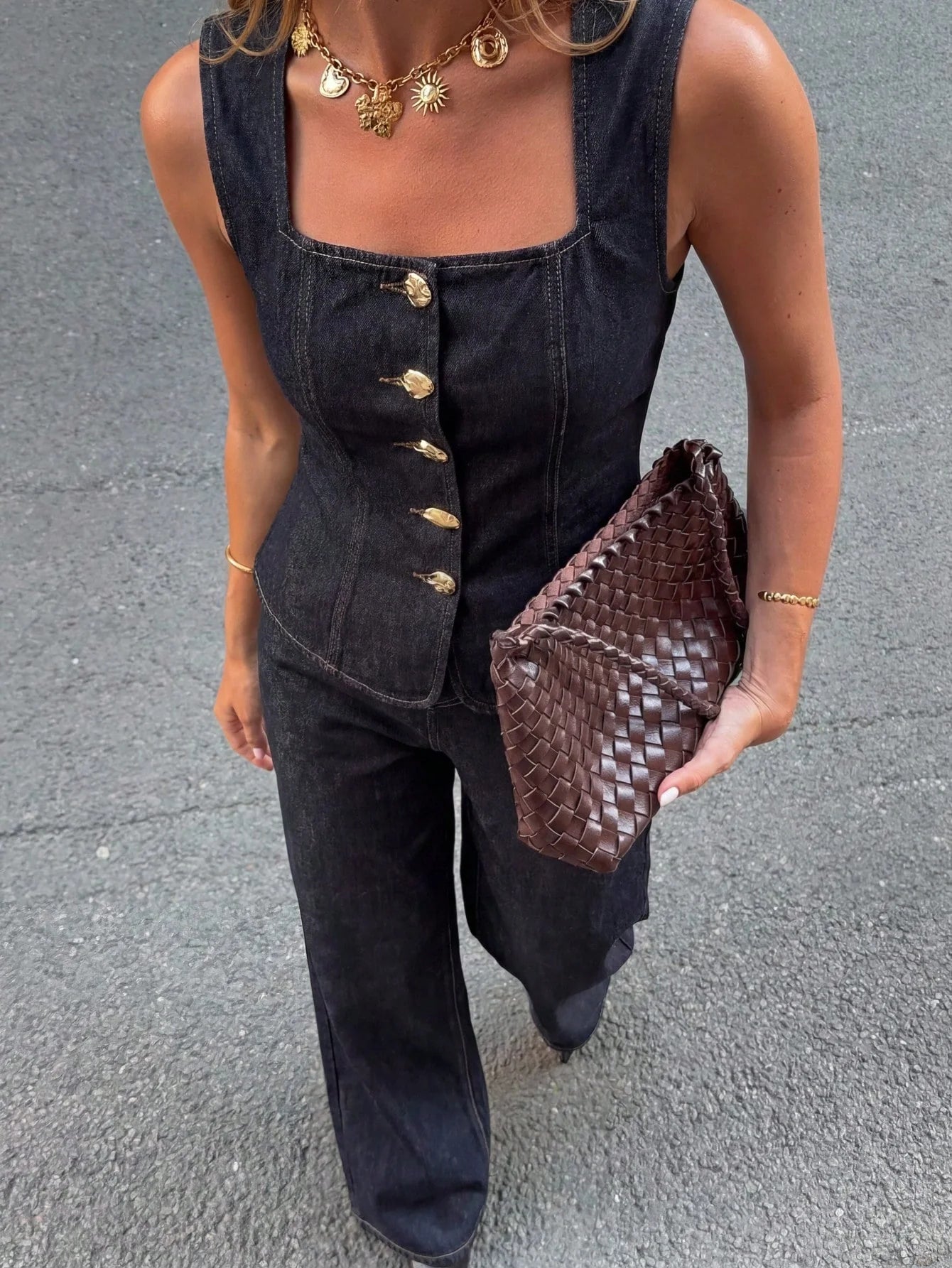 Conjunto Vaquero con Botones Dorados