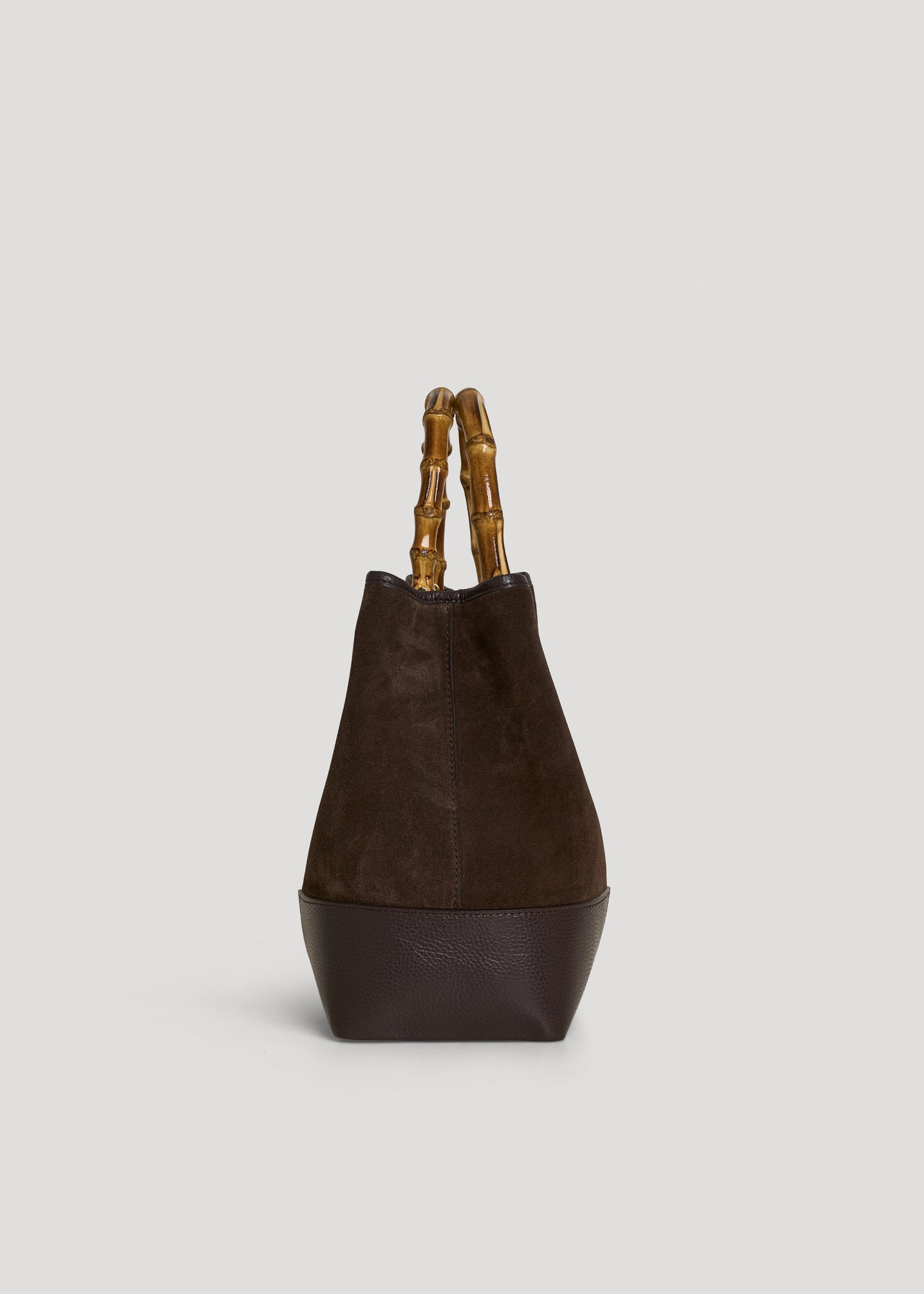 BOLSO DE ANTE CON ASA DE BAMBÚ