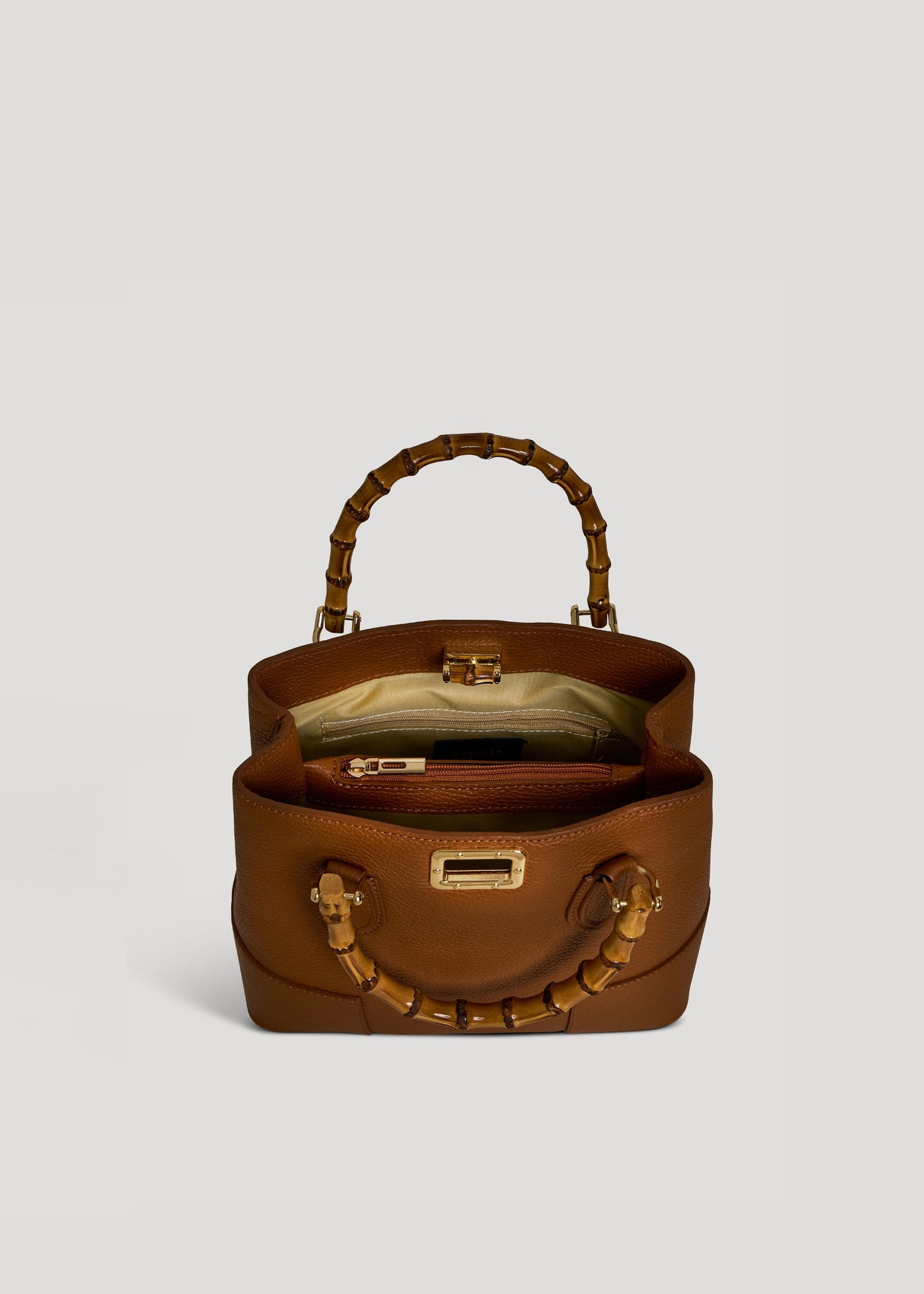 BOLSO MICRO EN PIEL CON ASA DE BAMBÚ
