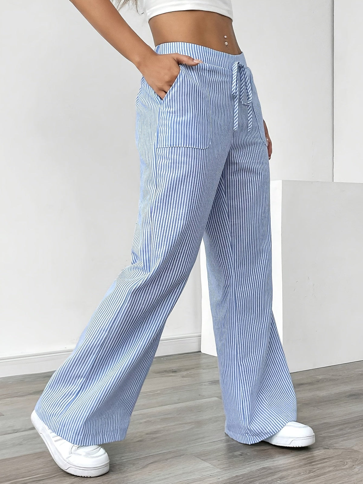 Pantalón ancho de rayas