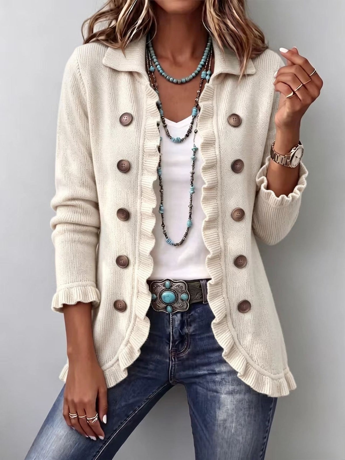 Chaqueta Color Marfil de Punto Acanalado con Volantes