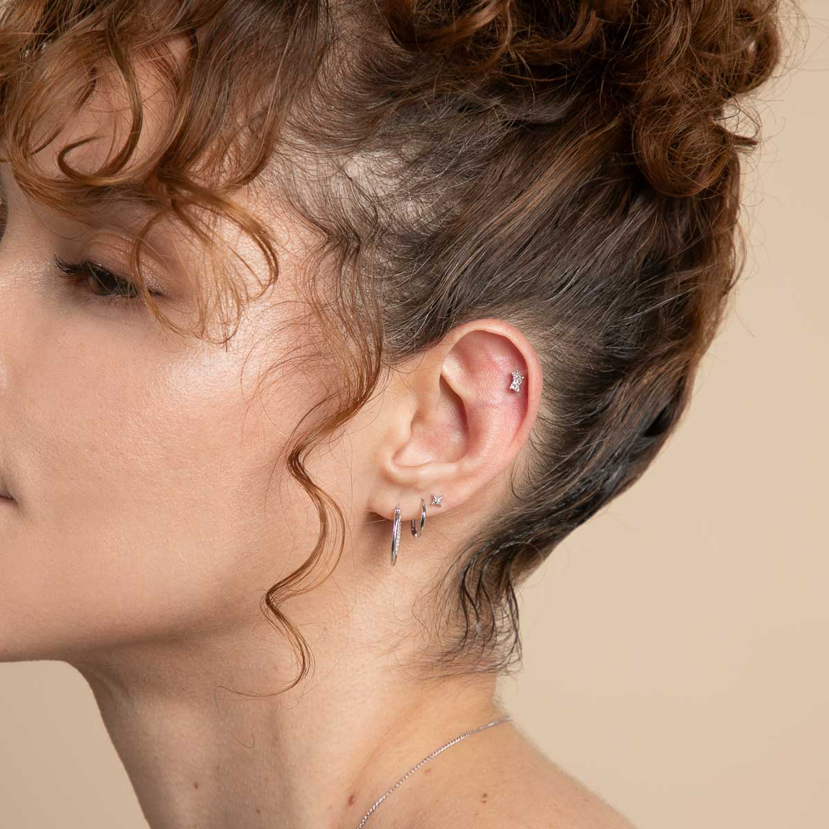 Diamante Marquesa Racimo Pendiente Piercing en Oro Blanco Sólido