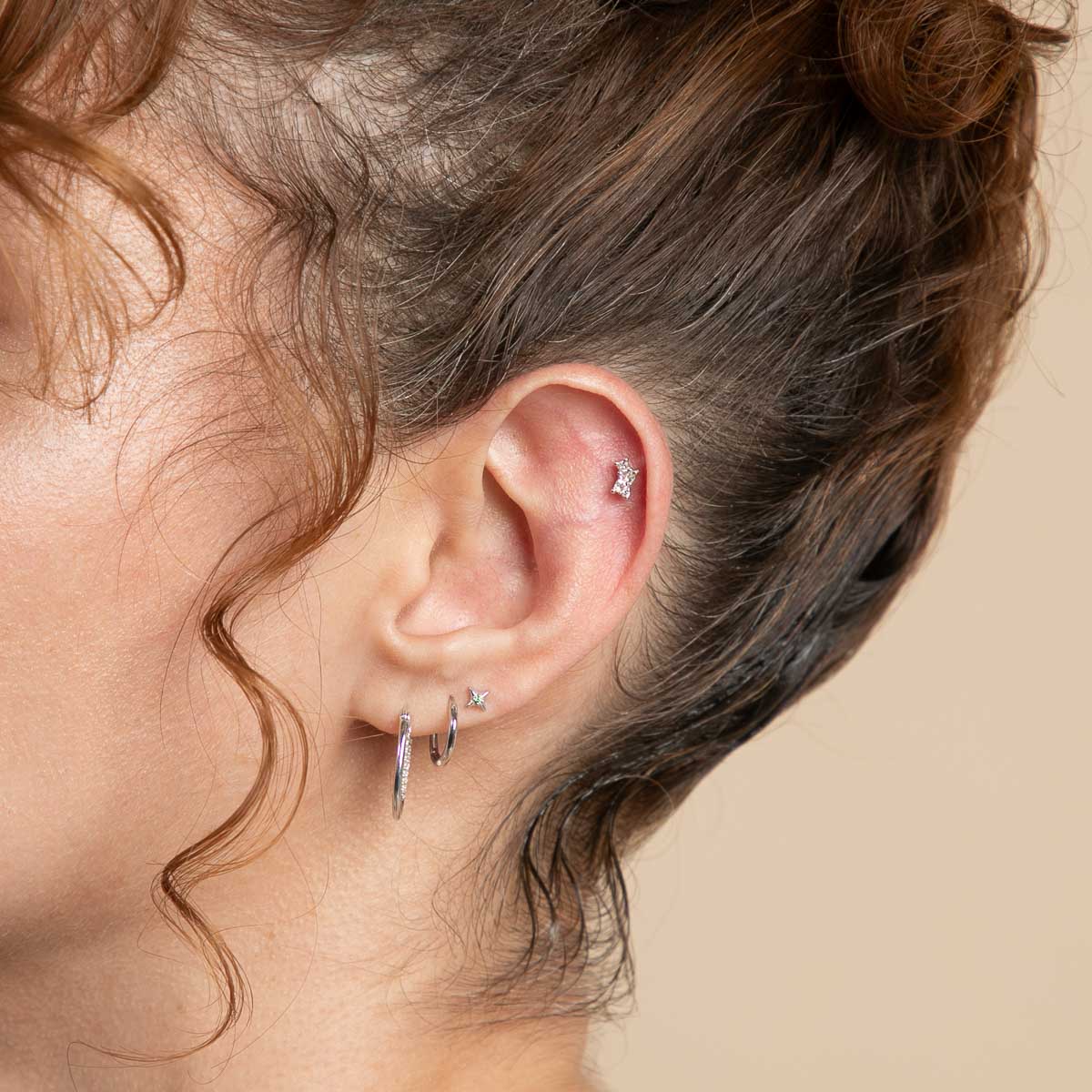 Diamante Marquesa Racimo Pendiente Piercing en Oro Blanco Sólido