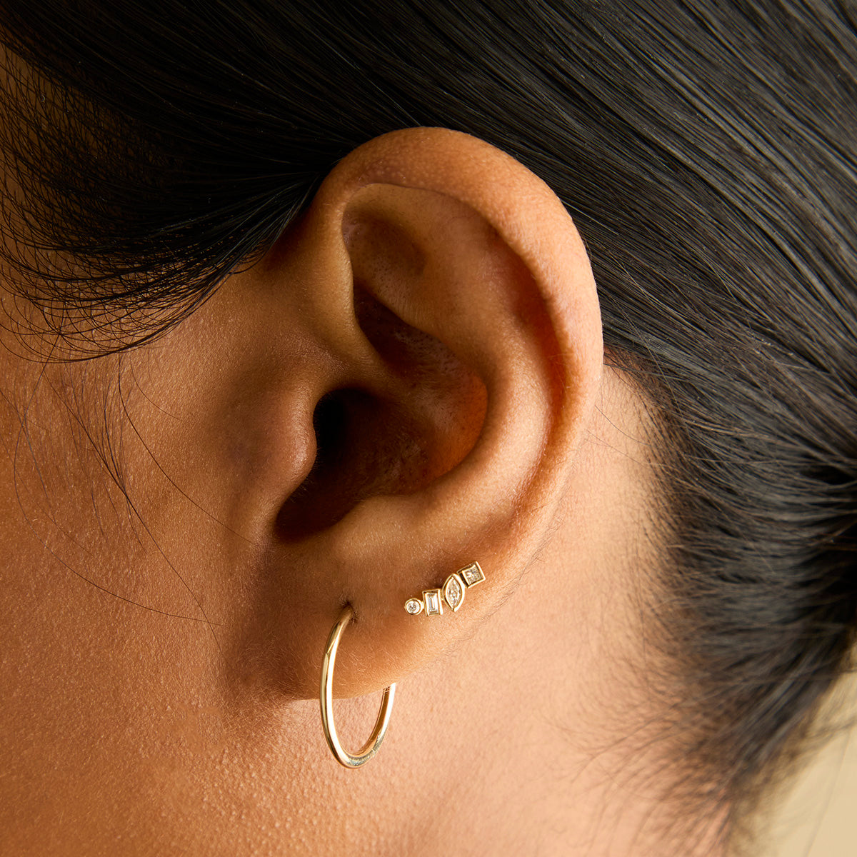 Diamante Engaste Racimo Pendiente Piercing en Oro Sólido