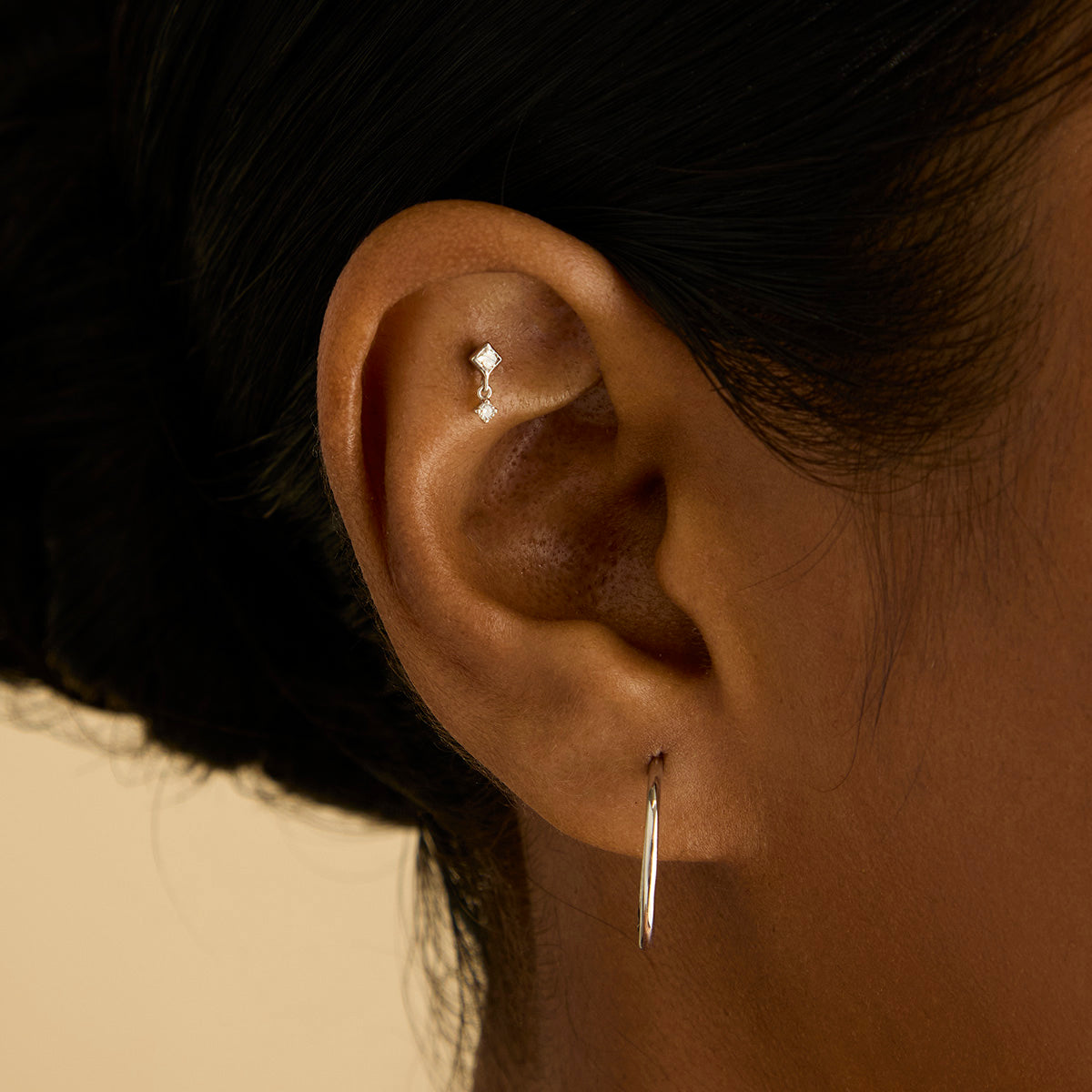 Diamante Engaste Colgante Pendiente Piercing en Oro Blanco Sólido