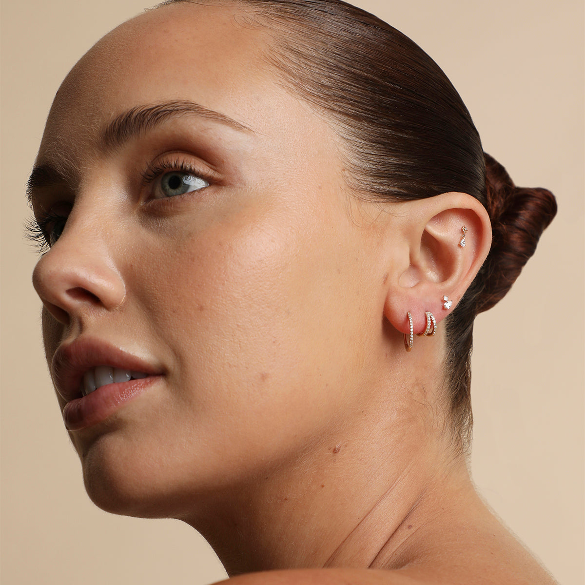 Diamante Colgante Cósmico Pendiente Piercing en Oro Sólido