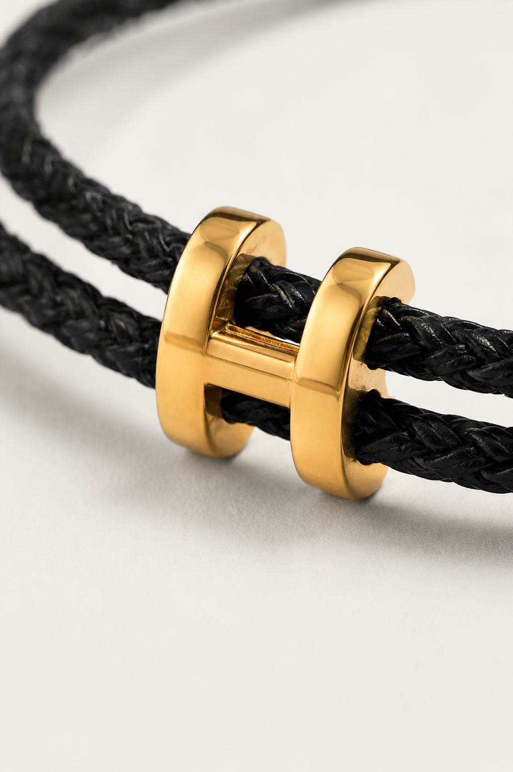 Aurea | Pulsera Trenzada Negra y Dorada