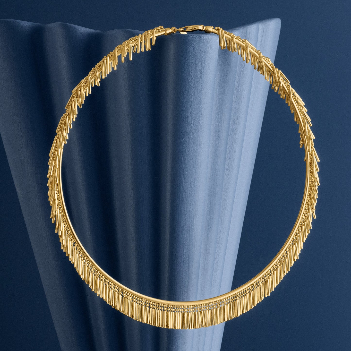 GOLD TASSEL CHOKER
