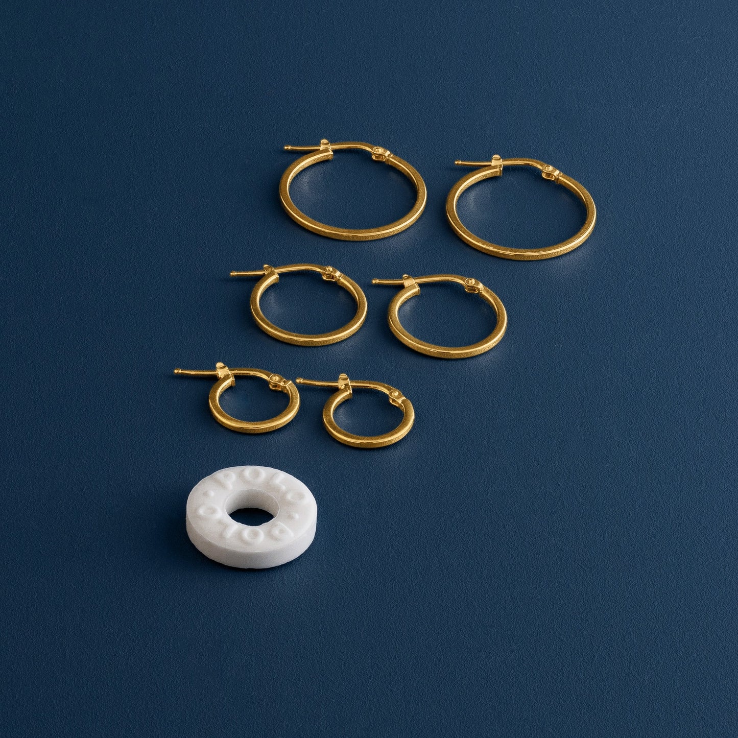 CLASSIC GOLD HOOP EARRINGS