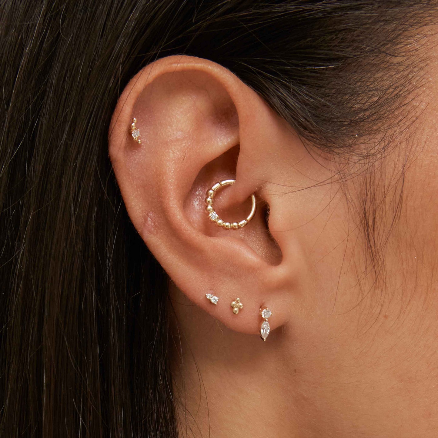 Apilado Topacio Pendiente Piercing en Oro Sólido