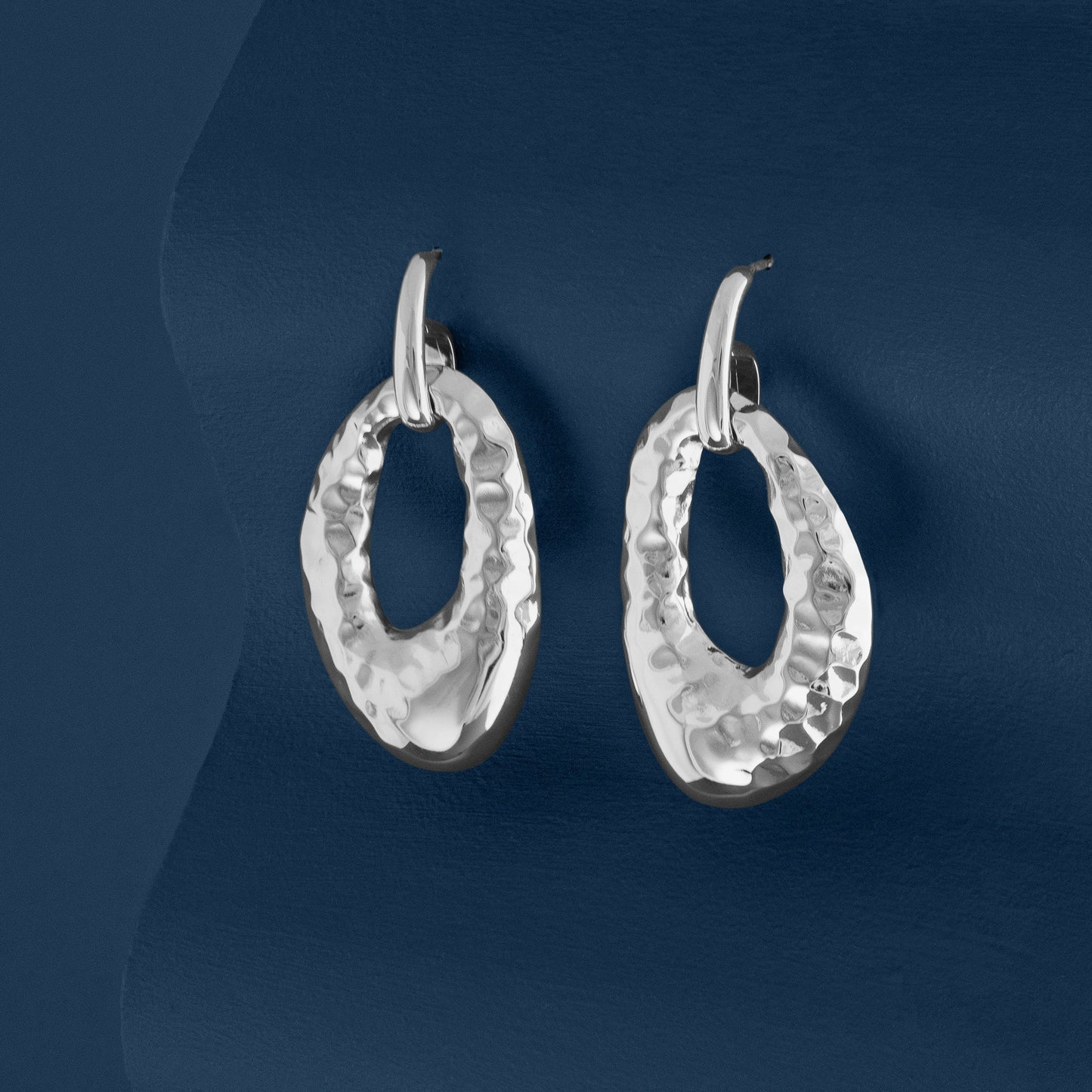HAMMERED OVAL DROP EARRINGS