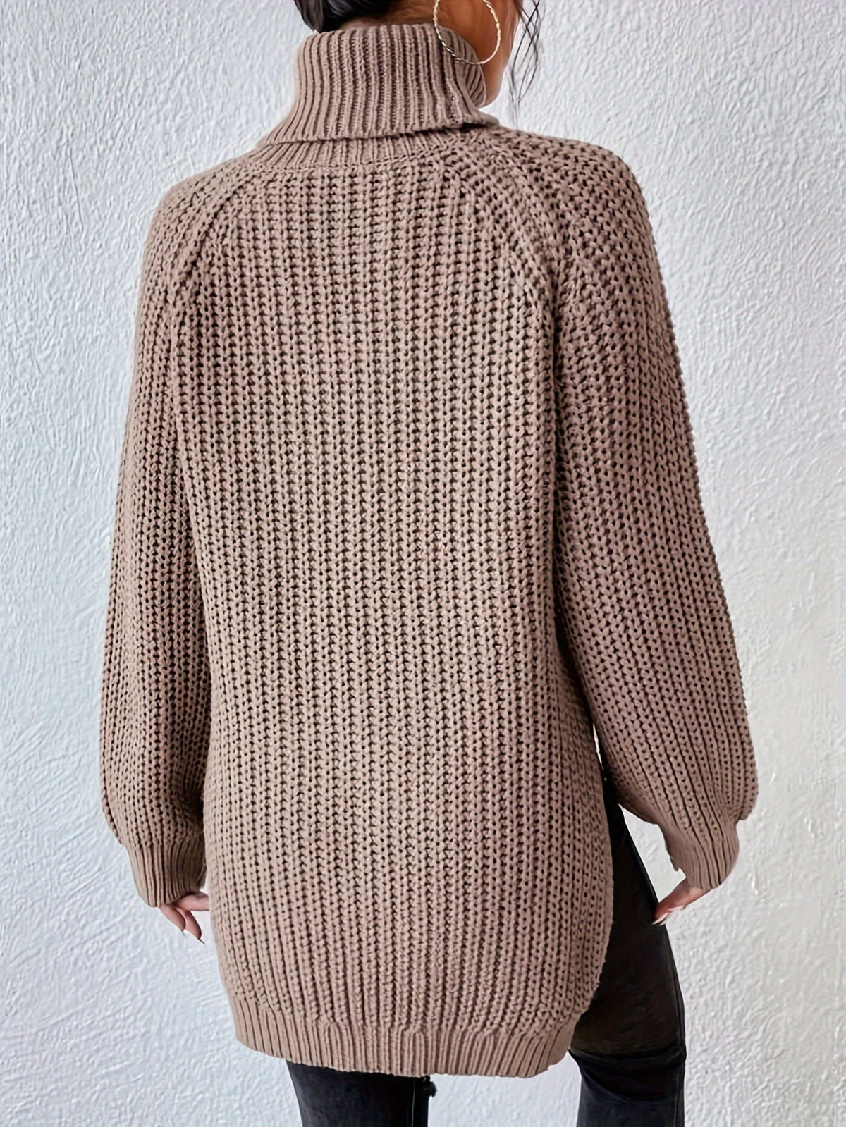 Jersey de cuello alto con aberturas en el bajo