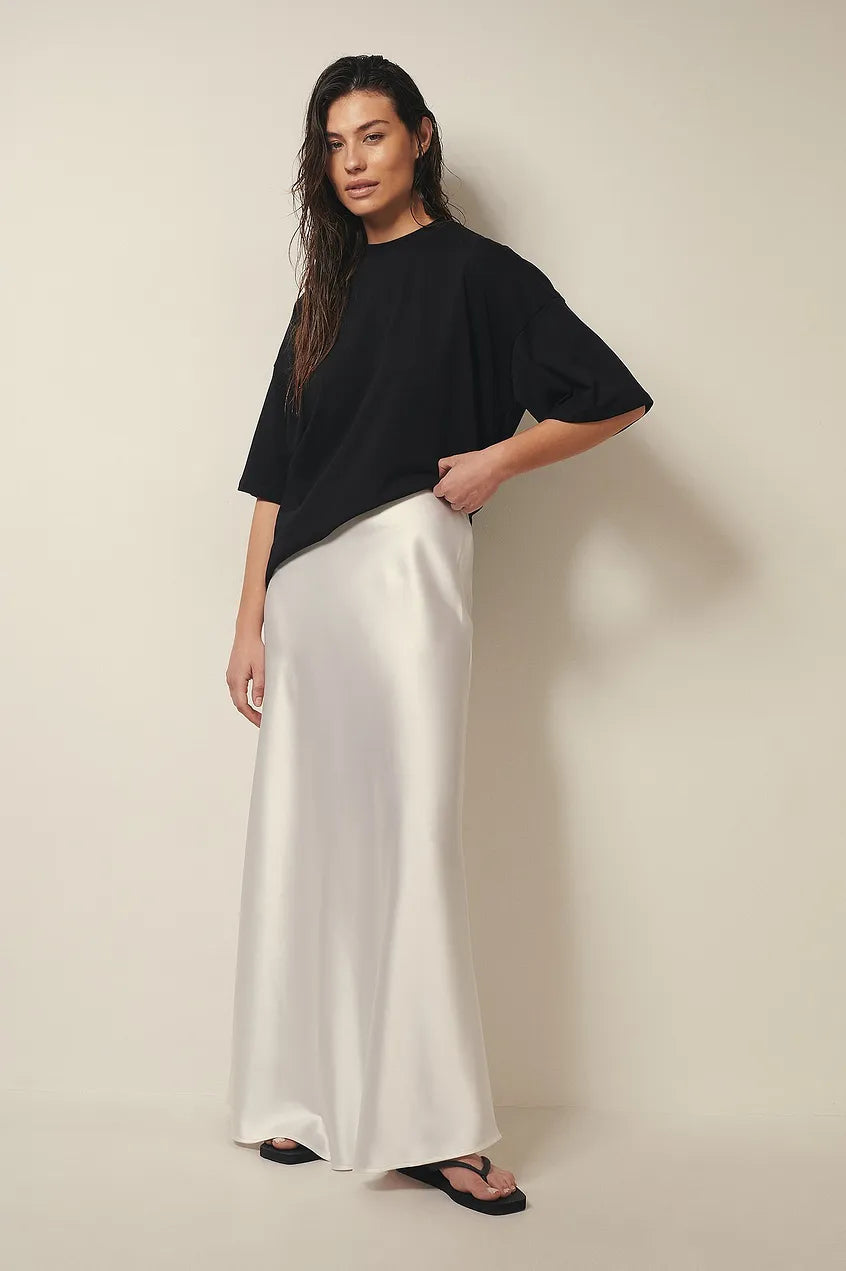 Falda midi