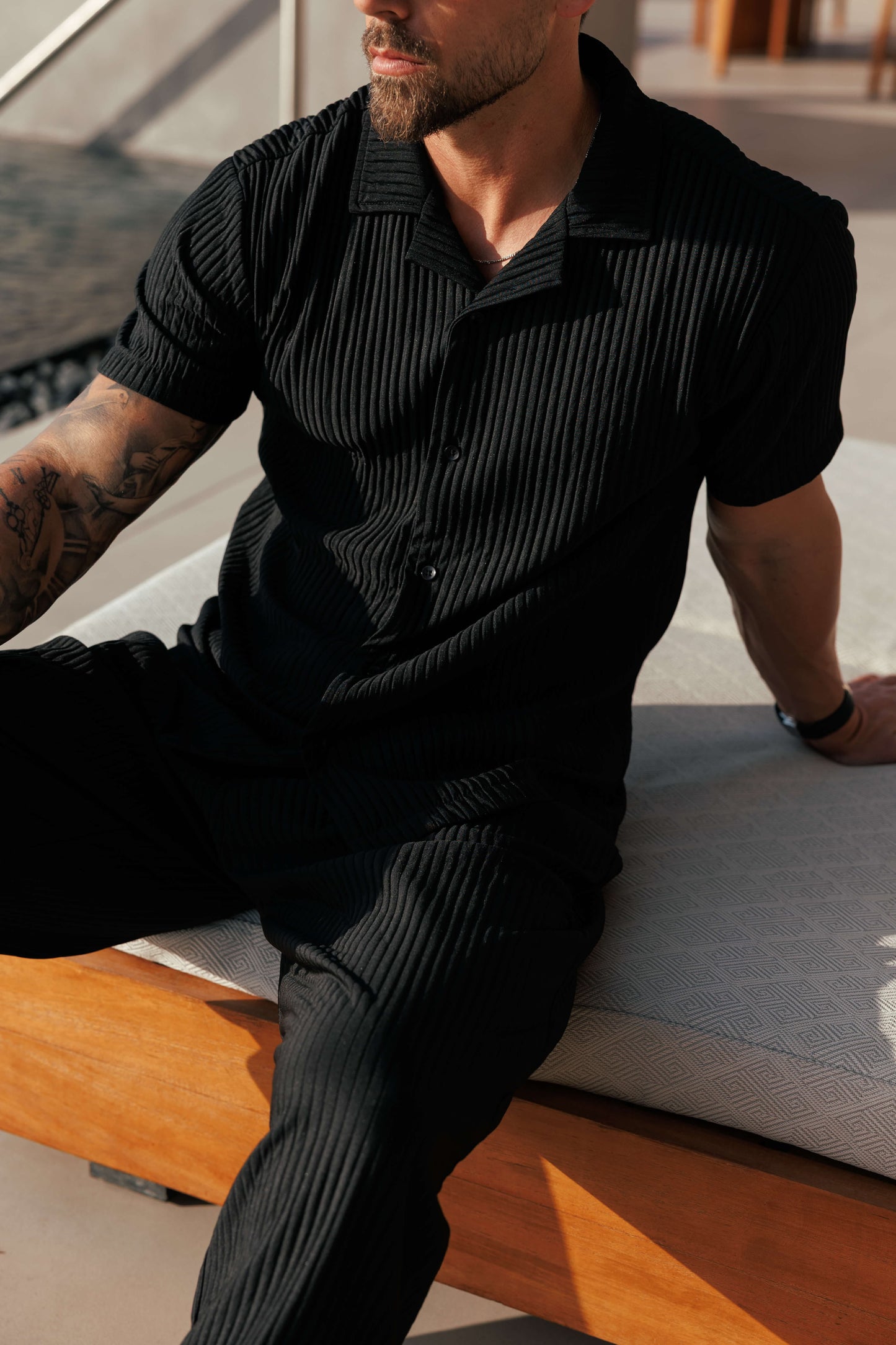 Camisa con Pliegues | Negro