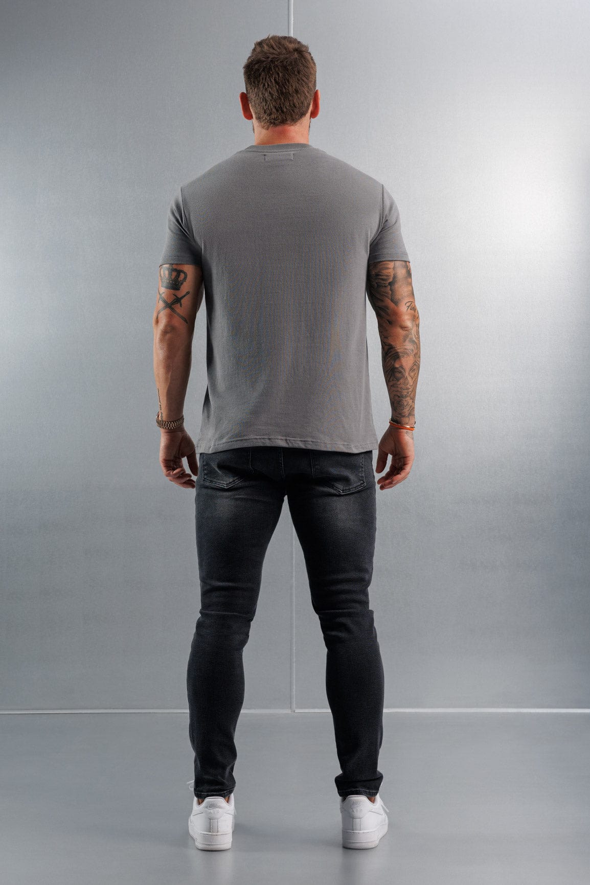 Camiseta Premium Básica | Gris Antracita