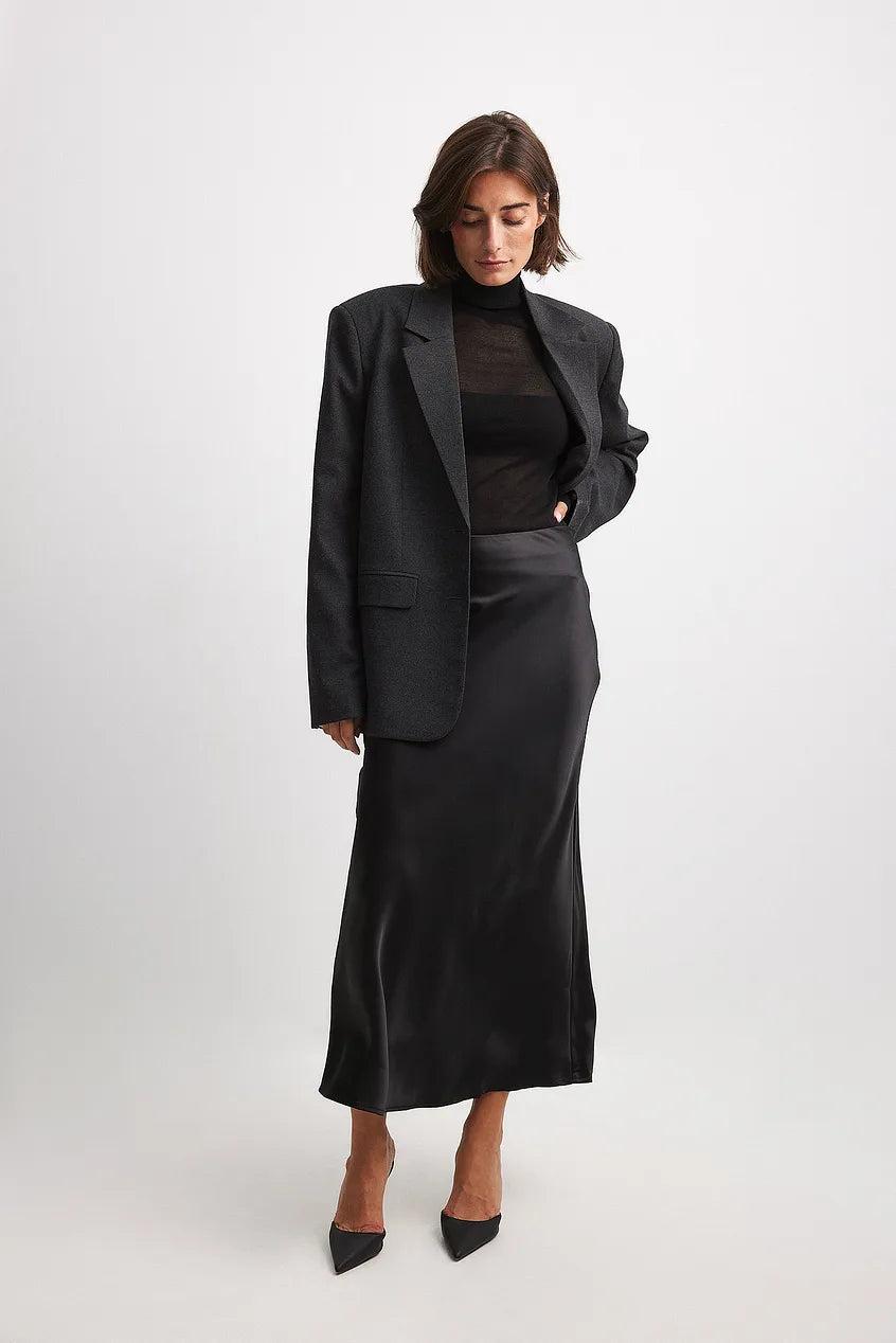 Falda midi