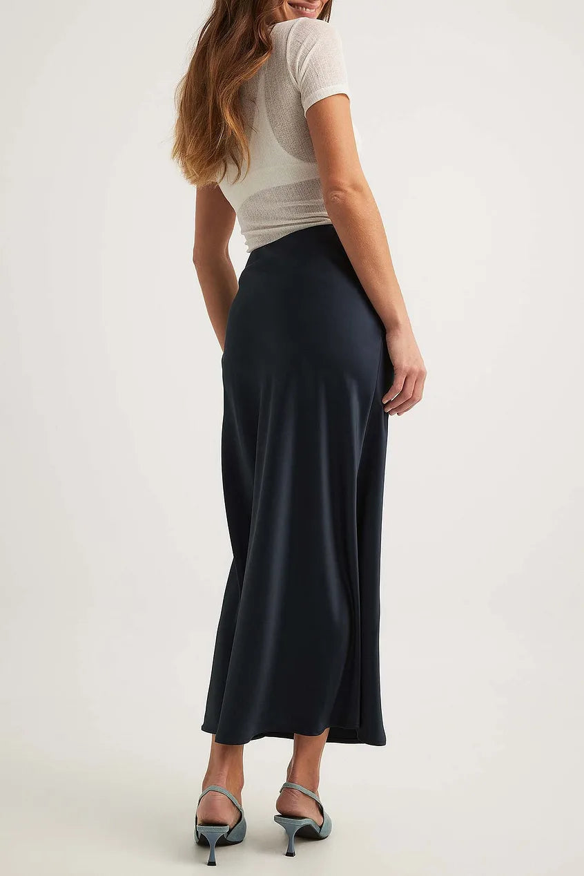 Falda midi