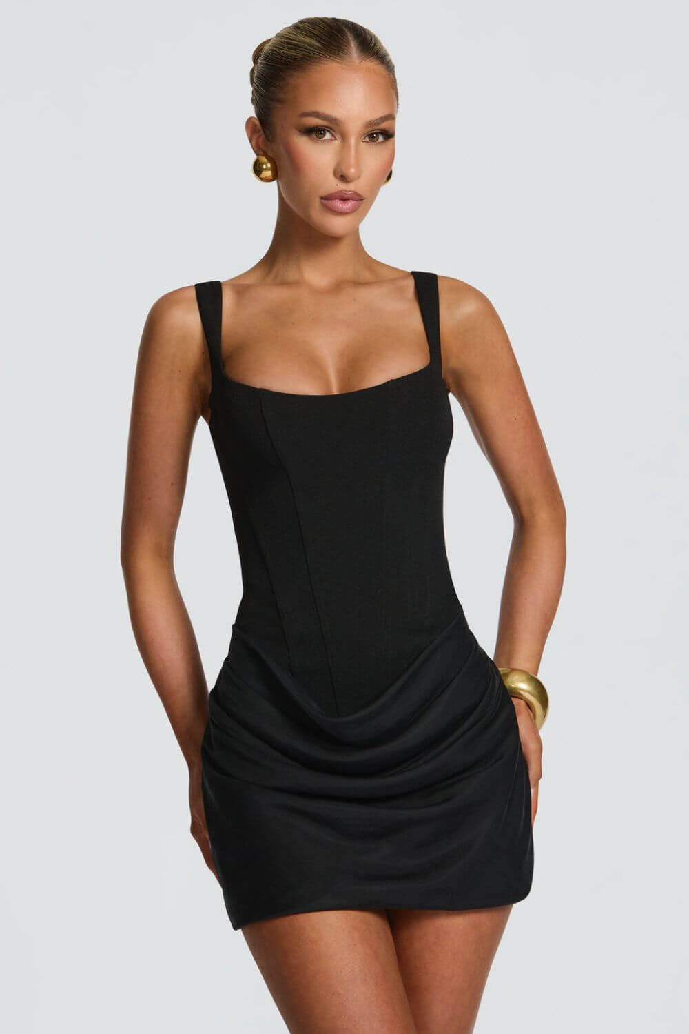 Vestido Corto con Corsé